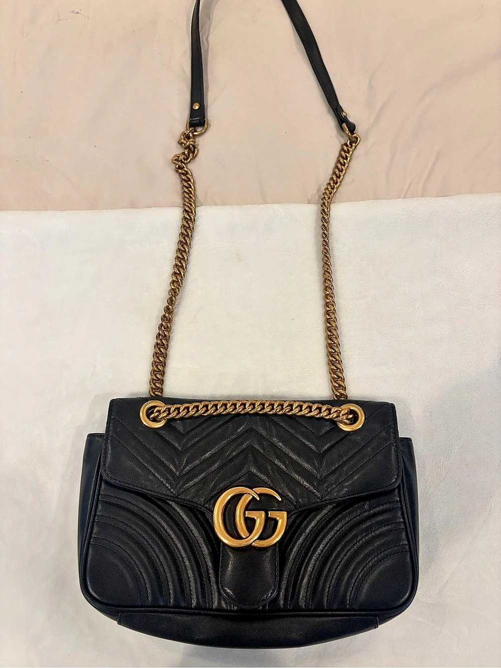 Gucci GG Marmont Matelassé Small Shoulder Bag Black
